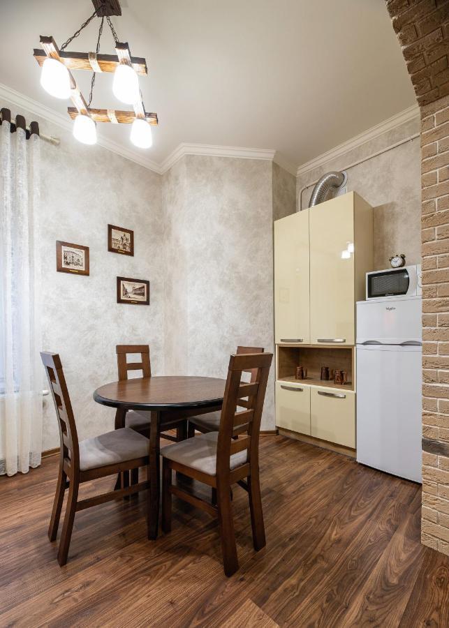 Historic Apartment Sofia In The Old Town Lviv Exterior foto